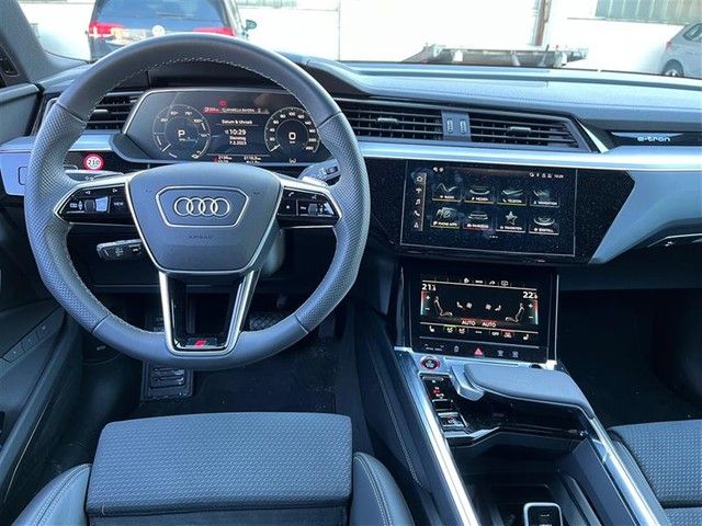 Fahrzeugabbildung Audi e-tron Sportback S quattro 86kWh *MatrixLED*Pano