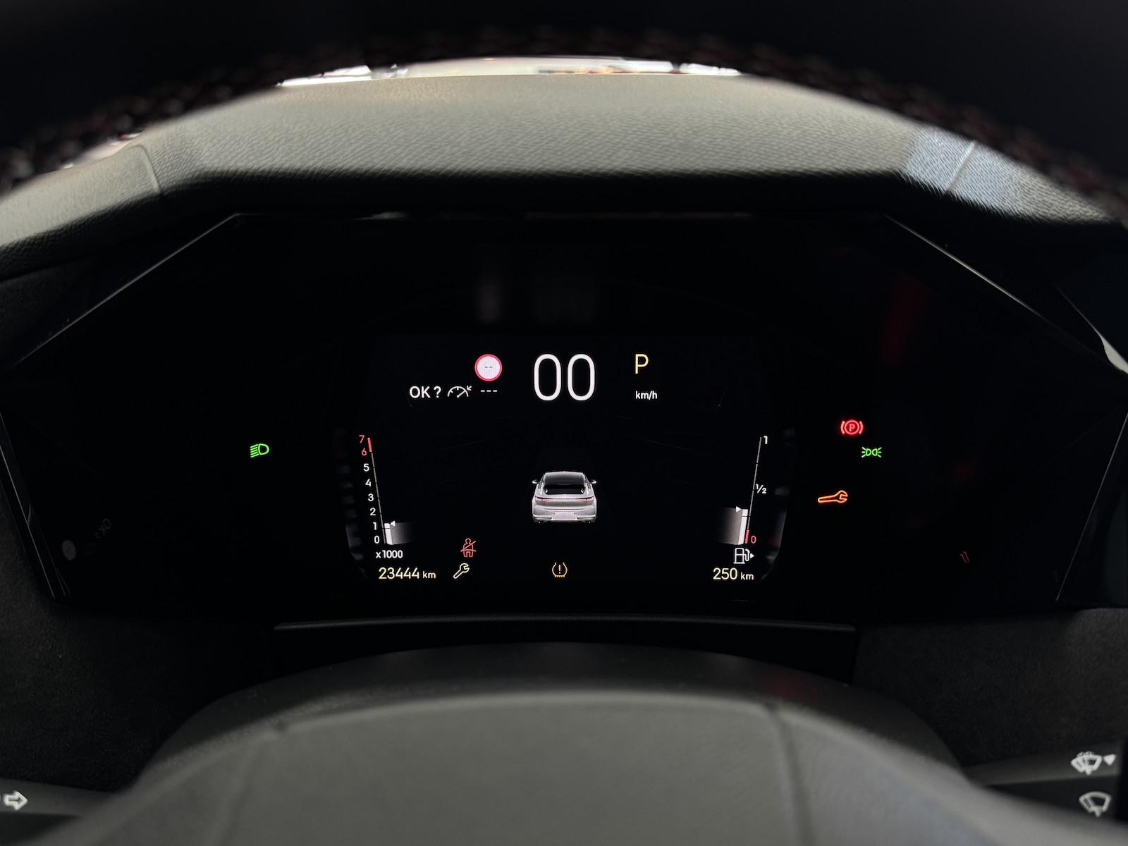 DS Automobiles DS4 130 EAT8 Performance Line LED CarPlay
