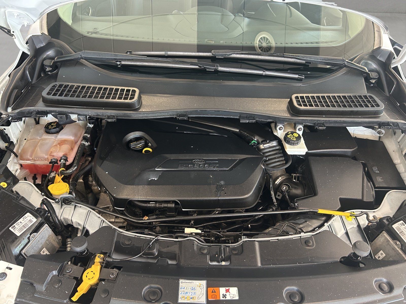 Fahrzeugabbildung Ford Kuga Titanium 1,6 Ecoboost 4x4 Automatik