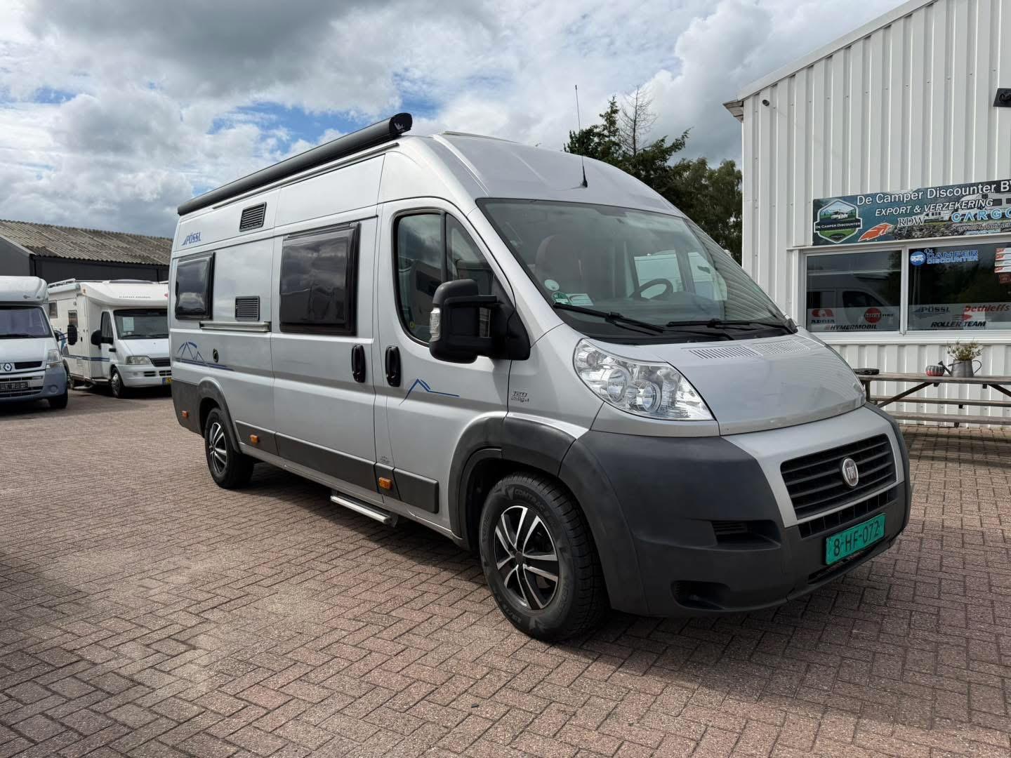 Pössl Roadcruiser langsbetten