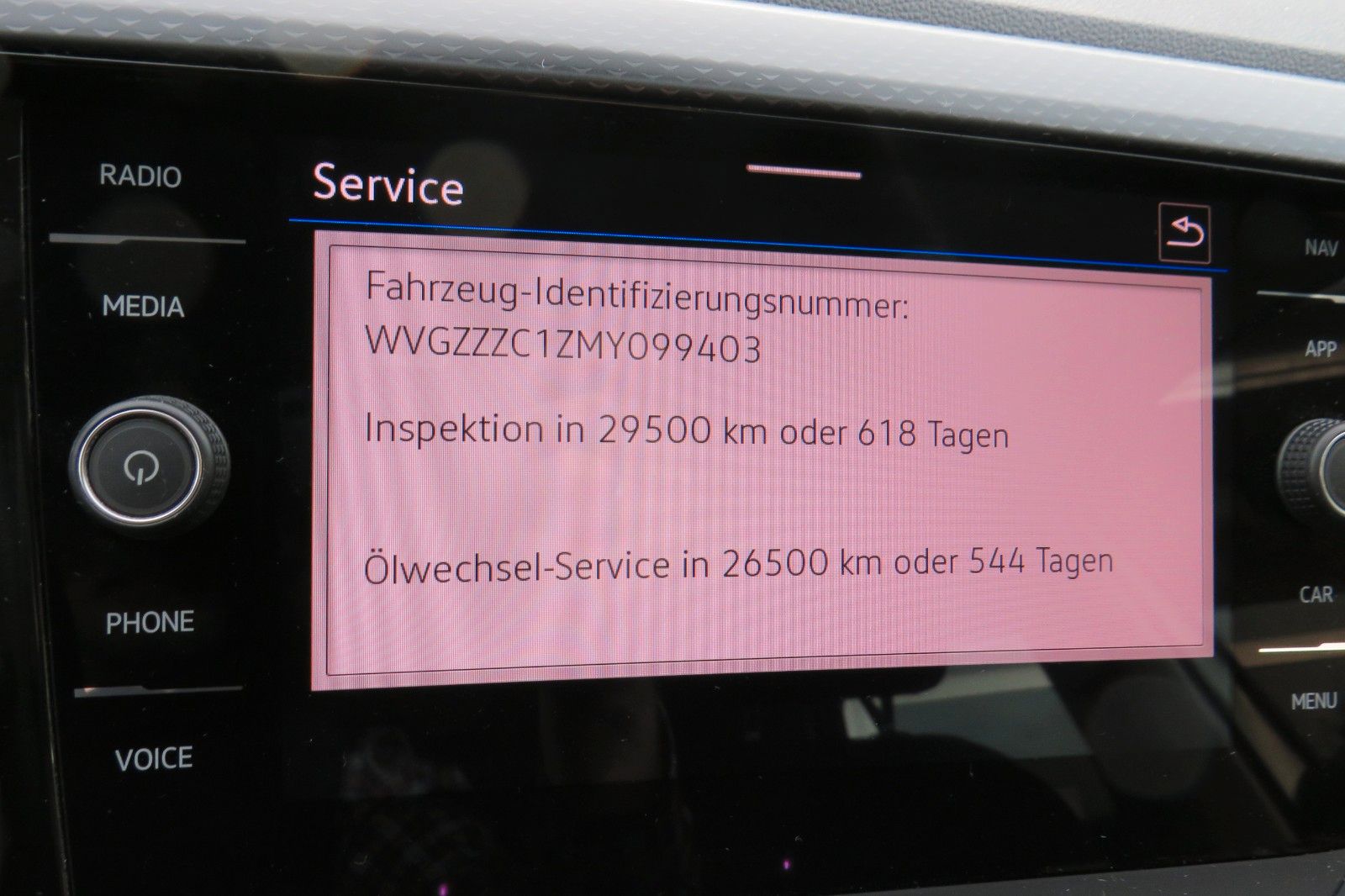 Fahrzeugabbildung Volkswagen T-Cross Life DSG PDC TELVOR SITZH. 1H.