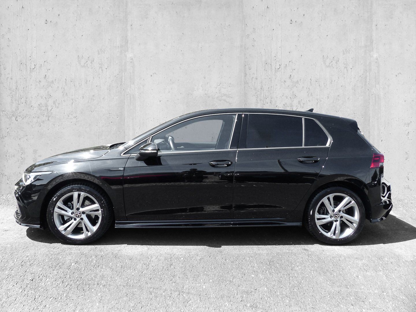 Volkswagen Golf 1.5 eTSI DSG R-Line NAVI LHZ ACC KAMERA SHZ foto 4