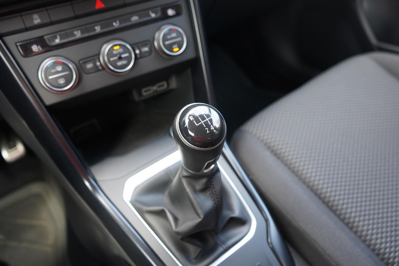 Volkswagen T-Roc 1.0 Basis Sitzheizung Klimaaut. DAB PDC, миниатюра 19