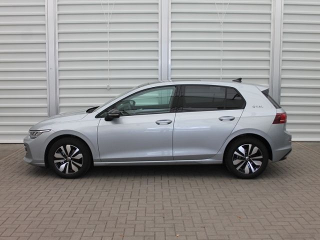 Volkswagen Golf VIII 1.5 TSI Goal PANO NAVI LED TRAVEL KLIM foto 4