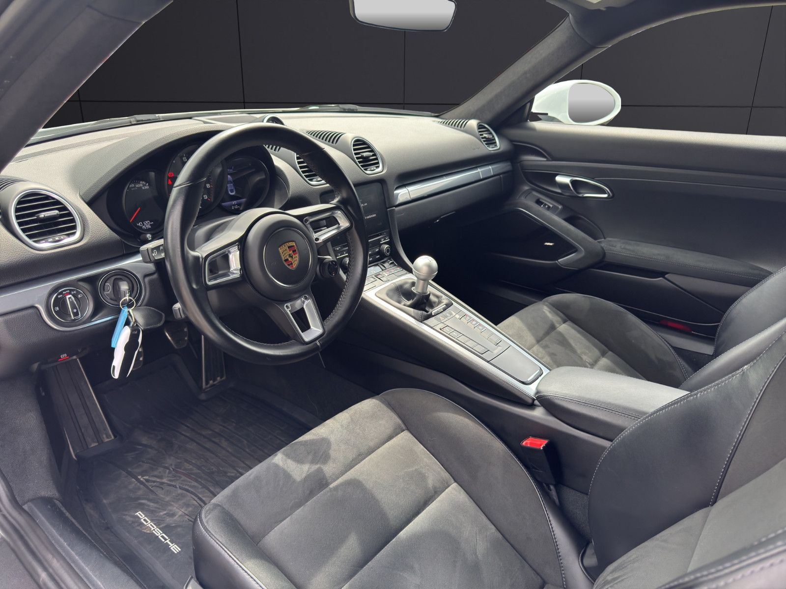 Fahrzeugabbildung Porsche 718 Cayman GTS 4.0/SportAGA/Bose/Carplay/Rkü