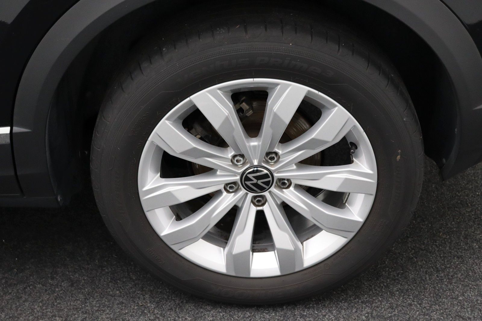 Fahrzeugabbildung Volkswagen T-Roc 1.5 Sport DSG ACC LED