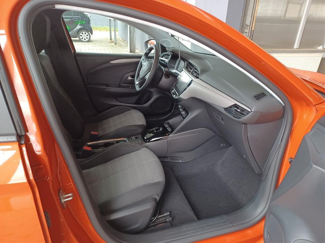 Fahrzeugabbildung Opel Corsa-e F EDITION 7KW NAVI/VIRT/SHZ/DAB/WÄRMEP.