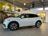 Volkswagen ID.5 Pro Performance LHZ, ACC, CarPlay, Navi Pro - mit Elektro-Antrieb: Weiß, Geländewagen