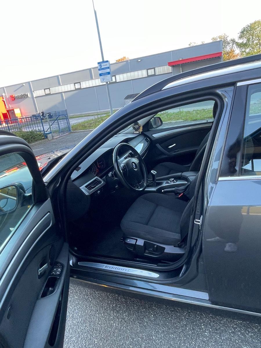 BMW 520 2009 — photo 22