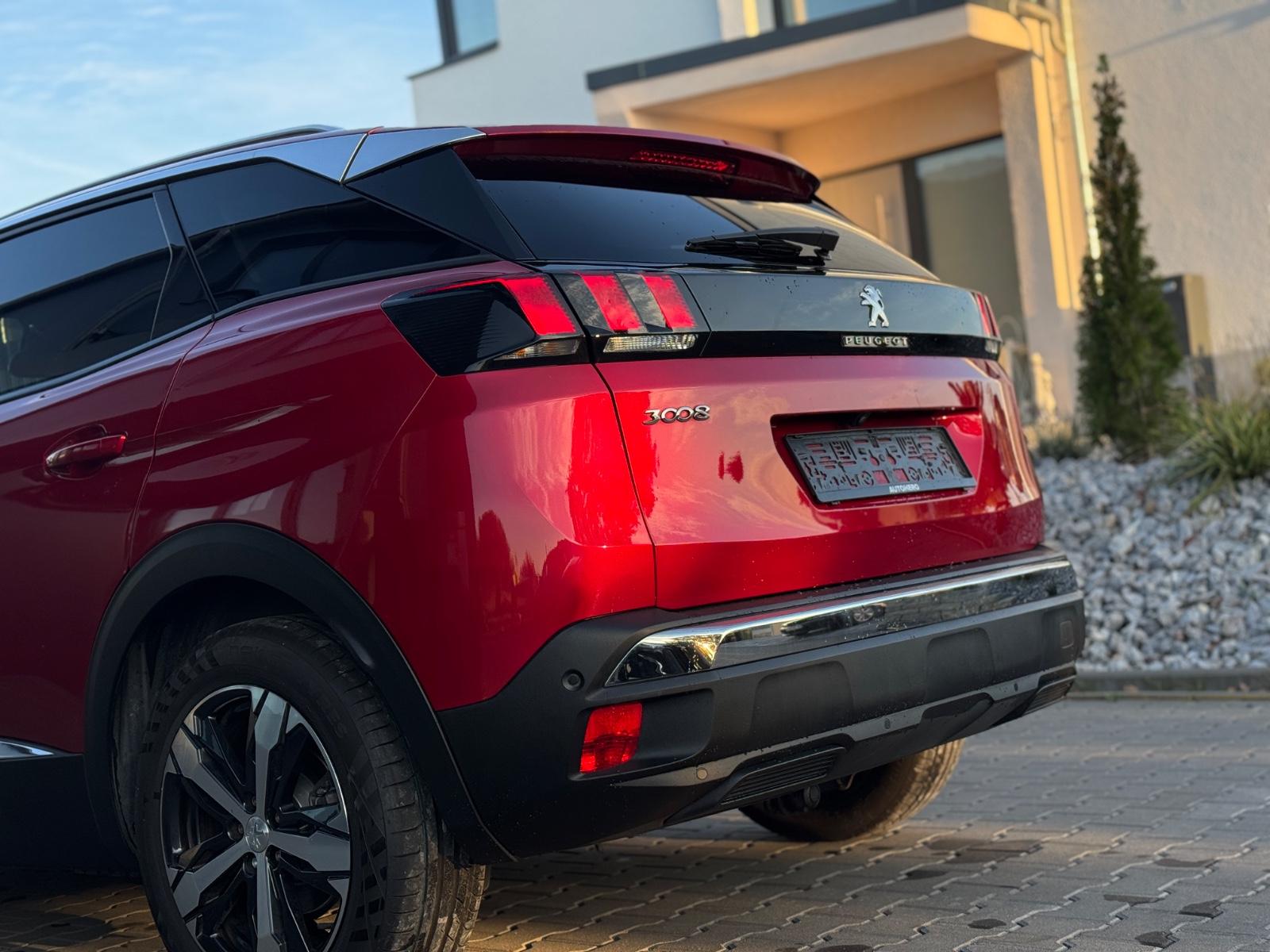 Peugeot 3008 KAMER-360°/LEDER/PANO/KeyLess/AHK+