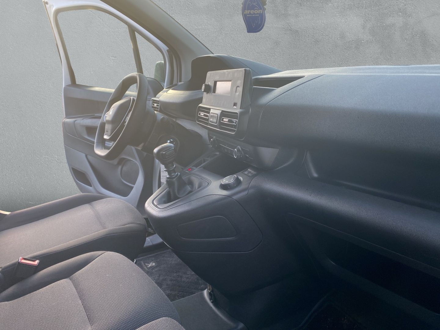 Fahrzeugabbildung Peugeot Partner Grip L1 1.5 BlueHDi *Frontscheibe heizba