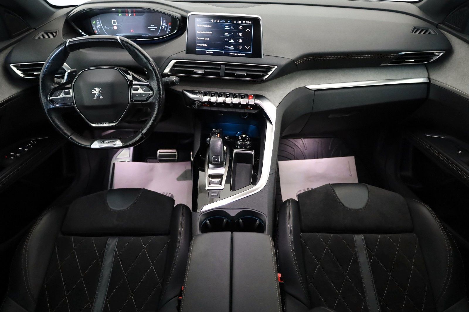 Fahrzeugabbildung Peugeot 5008 GT,7 Sitze,Leder,Navi,LED,Kamera,SH,PDC,AHK