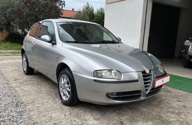 Alfa Romeo 147 1.9 JTD (115 CV) cat 3p. Distinct