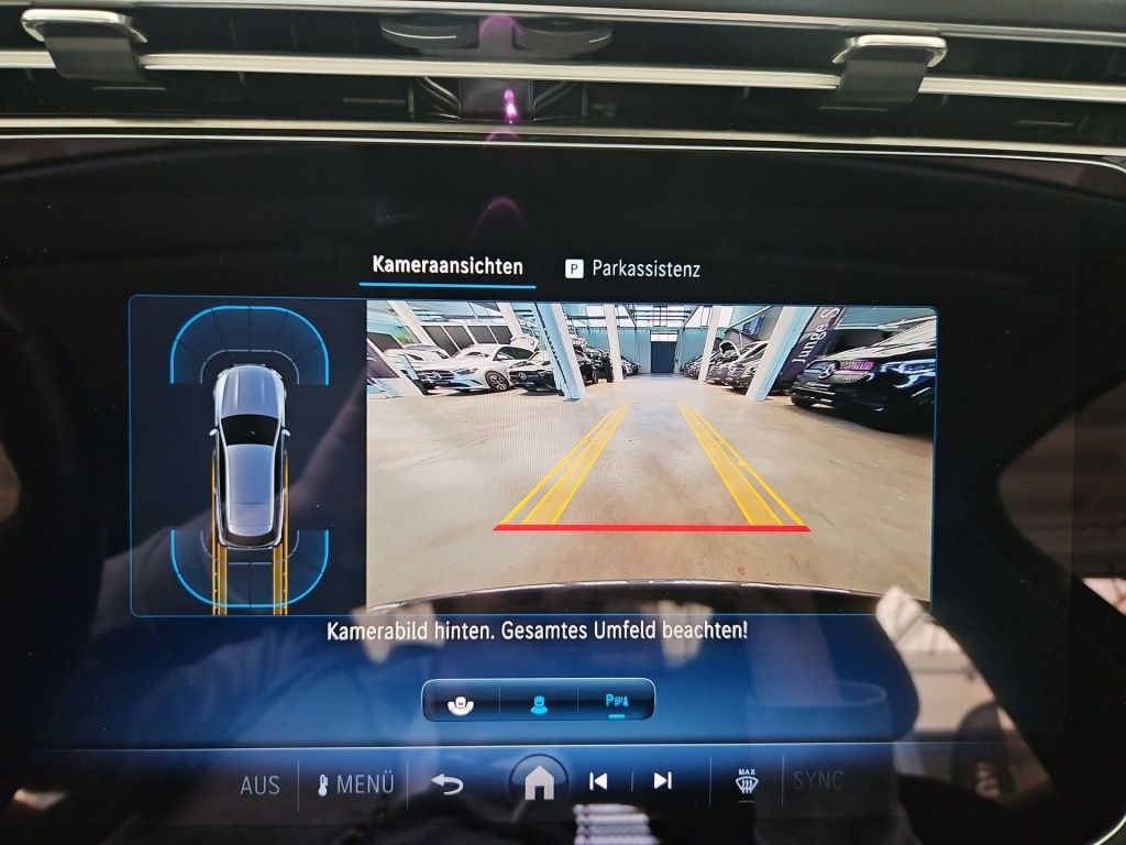 Fahrzeugabbildung Mercedes-Benz E 200 T Avantg. Distronic+ Pano LED KeyLess KAM