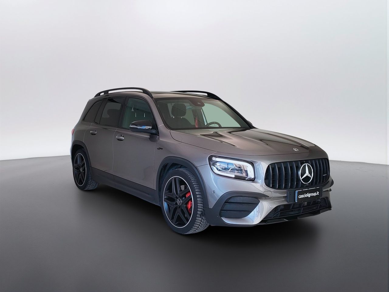 Mercedes-Benz GLB - X247 2019 - GLB AMG 35 4mati imagem 3