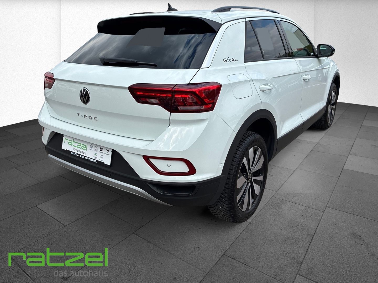 Fahrzeugabbildung Volkswagen T-Roc Goal 1.5 Life 110 TSI LED ACC Travel Assis