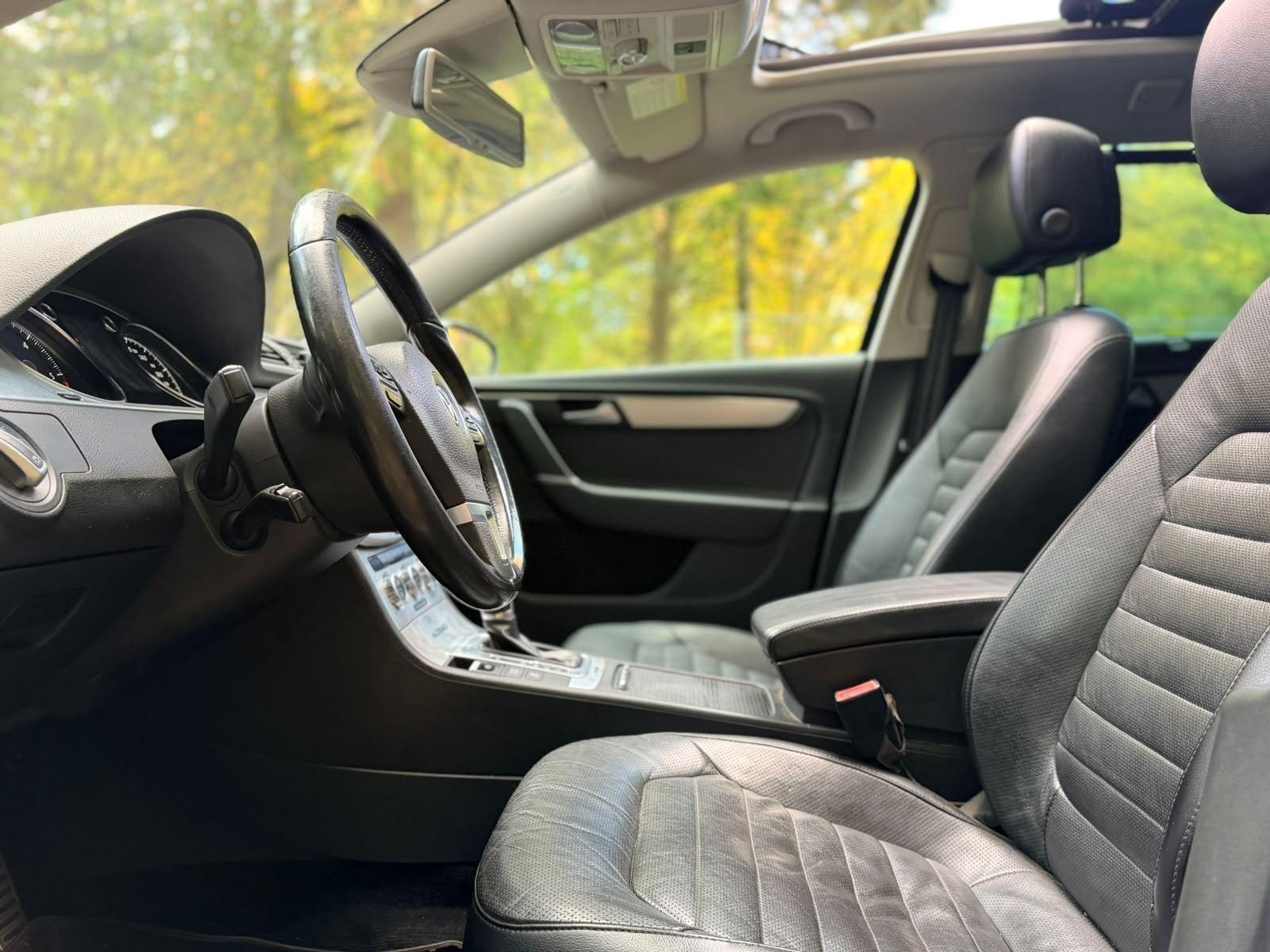 Volkswagen Passat Alltrack 2012 — photo 12