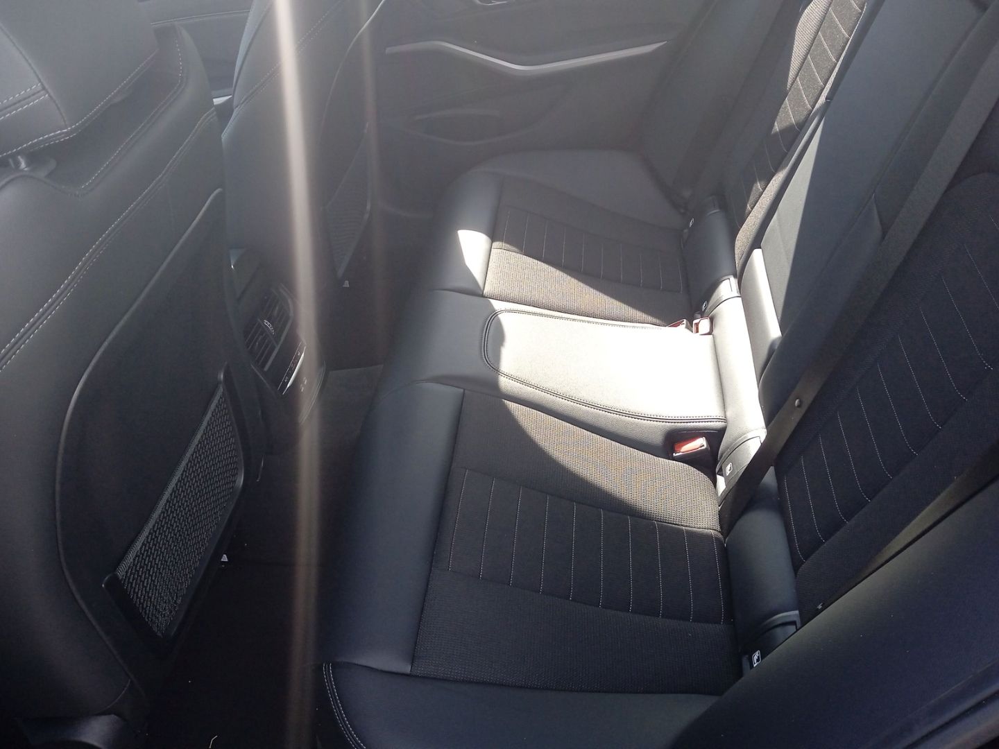 BMW 320 d Touring Advantage Aut. SHZG+HEADUP+LED+DAB foto 12