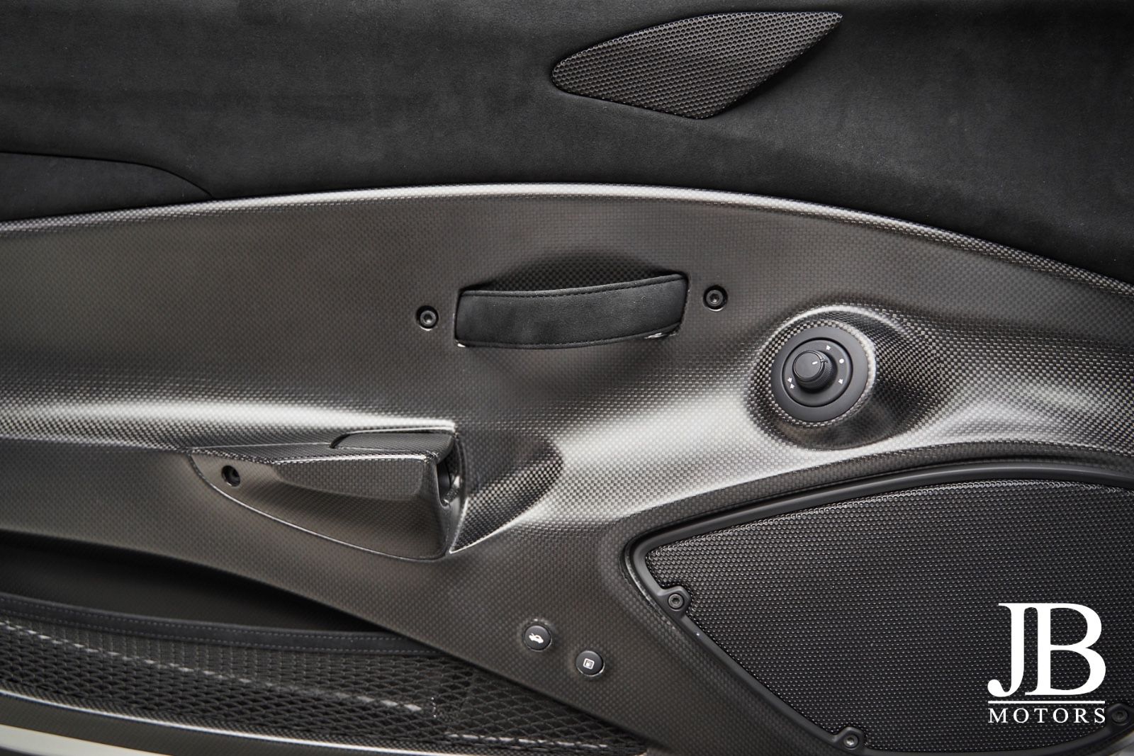 Fahrzeugabbildung Ferrari 488 Pista Spider Tailormade Special Carbon Lift
