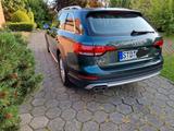 Audi A4 Allroad Navi, Leder,AHK,Panoramadach, 1 Hand - Audi A4 Allroad mit Diesel-Antrieb: Leder, Navigationssystem
