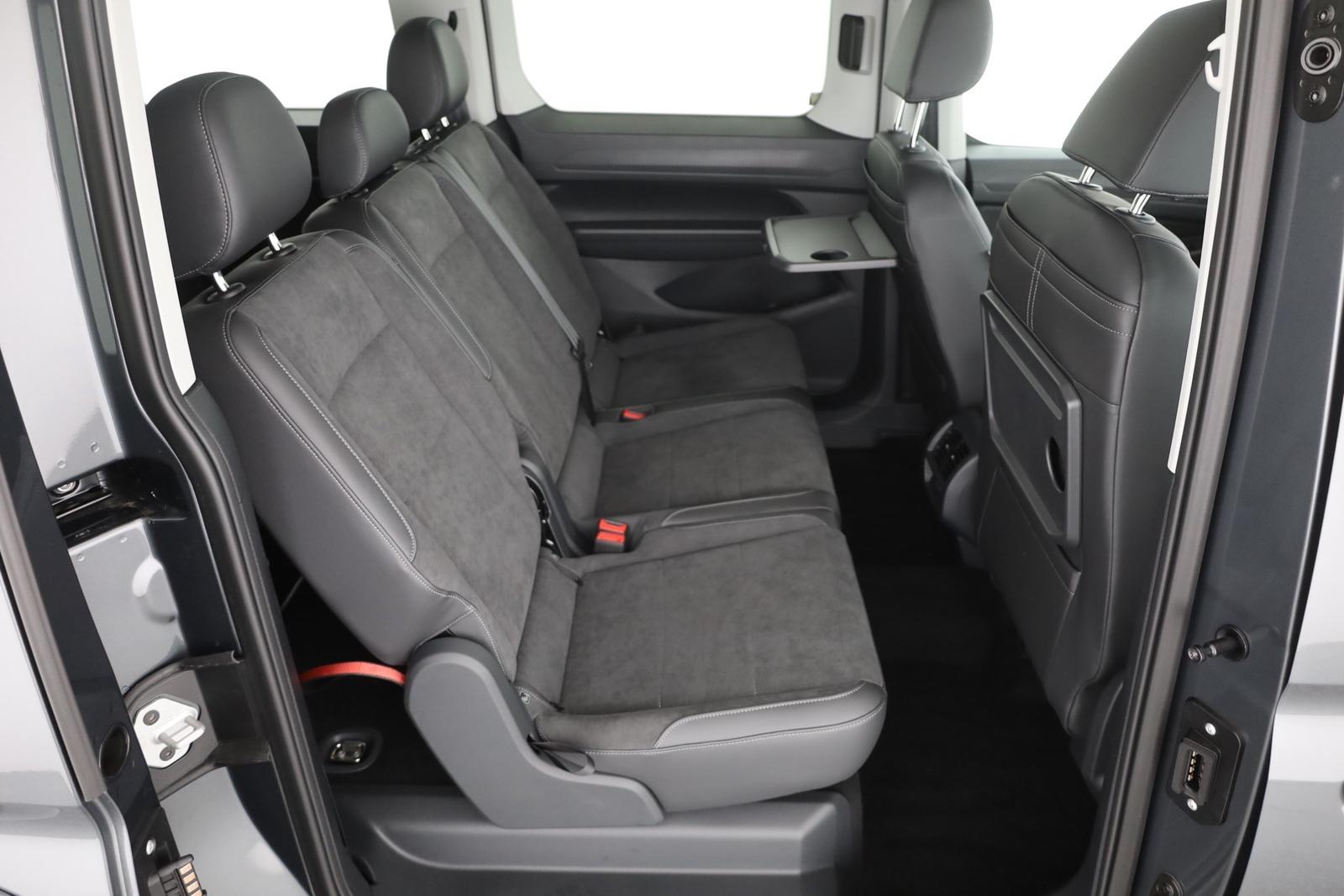 Volkswagen Caddy Maxi 1.5 TSI DSG LED AHK 7-Sitzer