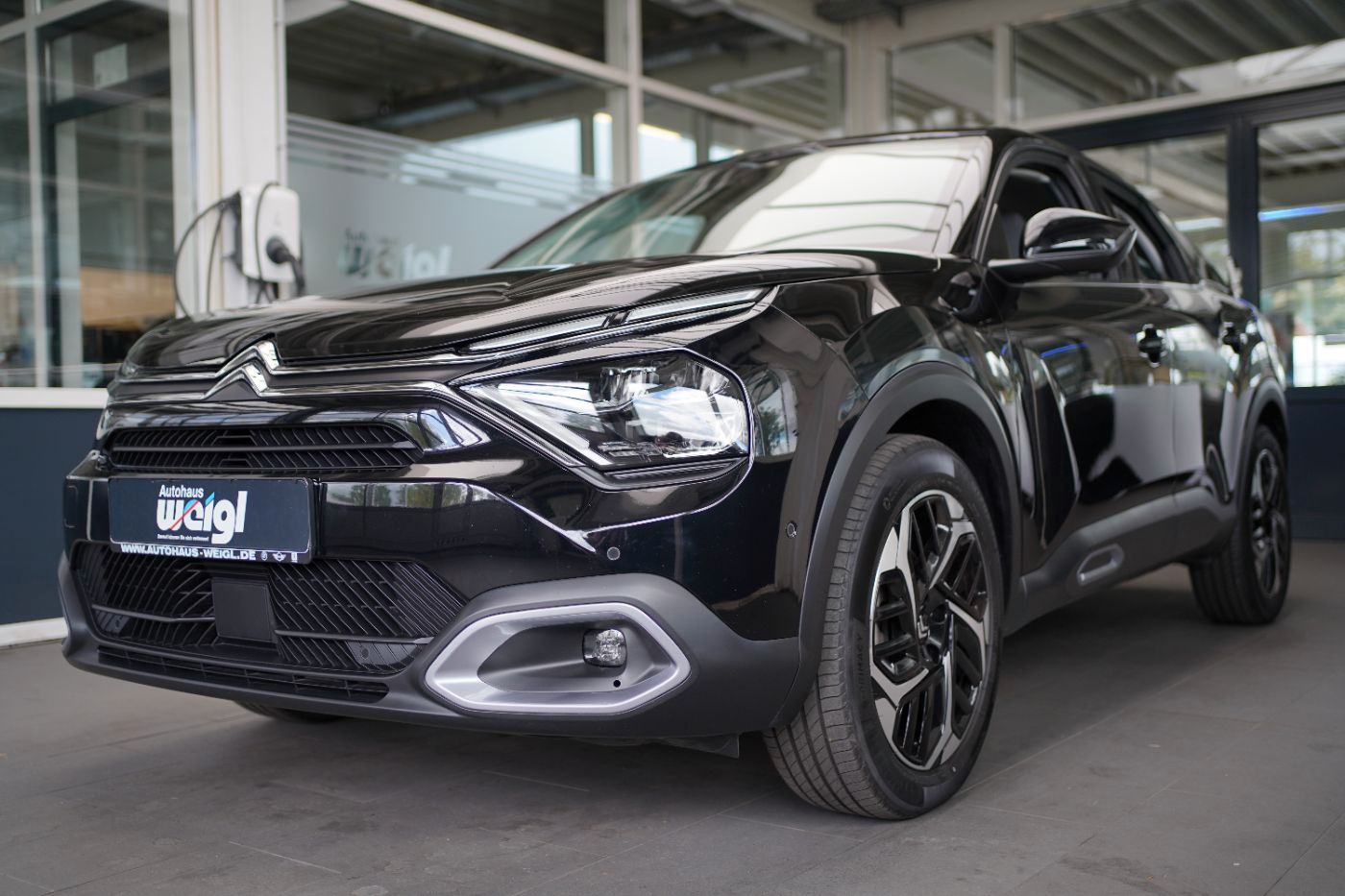Fahrzeugabbildung Citroën C4 PureTech 130 EAT8 Max Automatik Sitzheizung