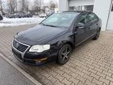 Volkswagen Passat Lim. 1.9 TDI *77KW / 105PS* - Volkswagen Passat mit Diesel-Antrieb: Limousine, 1.9