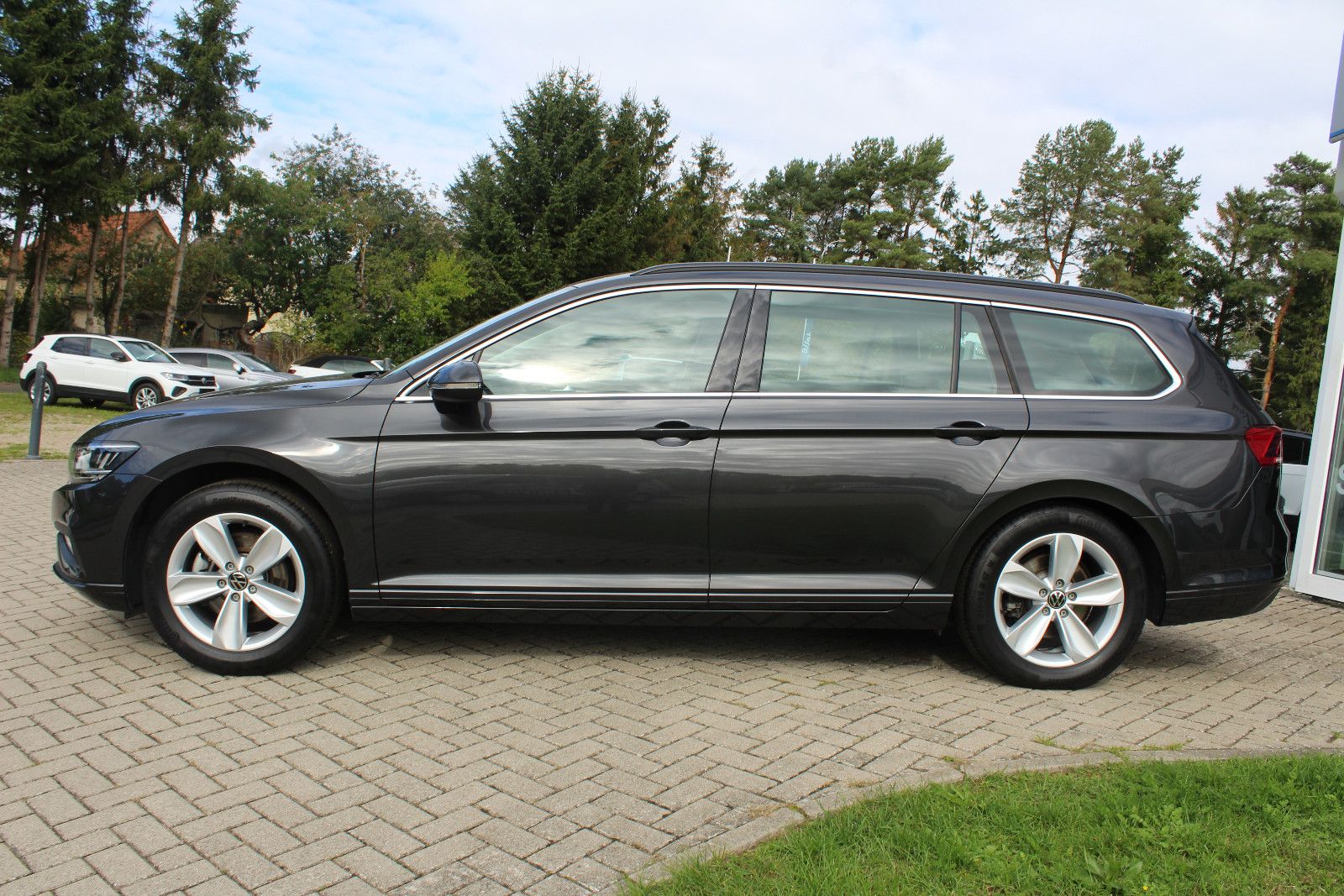 Volkswagen Passat Variant Business 2.0 TDI 4x4 DSG LED Rfk foto 2