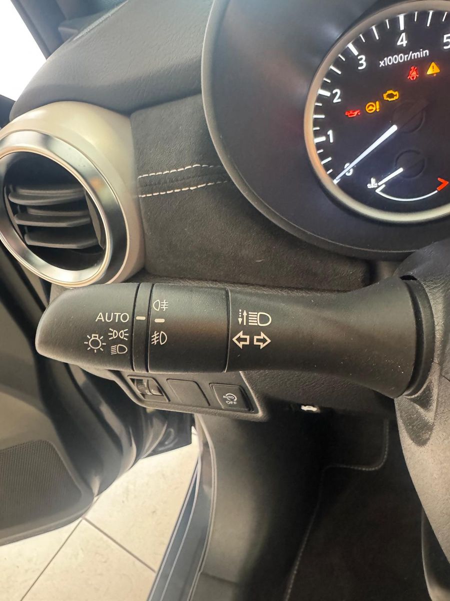 Fahrzeugabbildung Nissan Micra N-Sport 1.HAND/SCHECKHEFT/NAVI/KLIMA