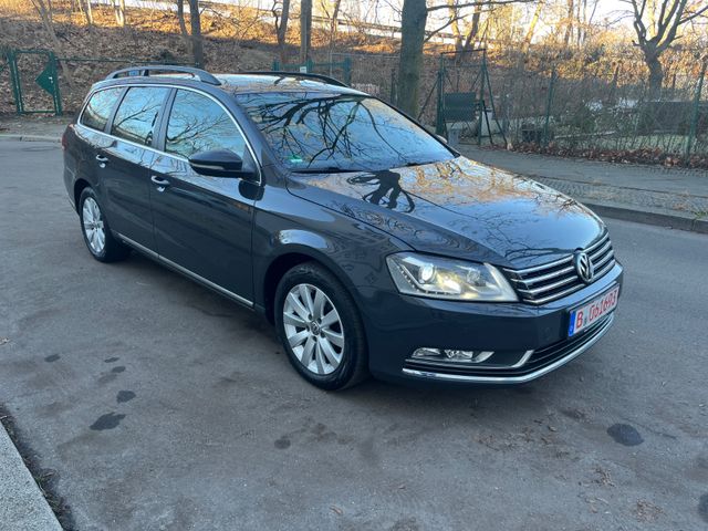 Volkswagen Passat Variant  XENON/NAVI/AUTOMATIK/TÜV 10/26