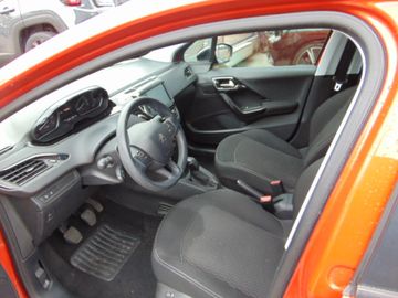 Bild 7 Peugeot 208 Active