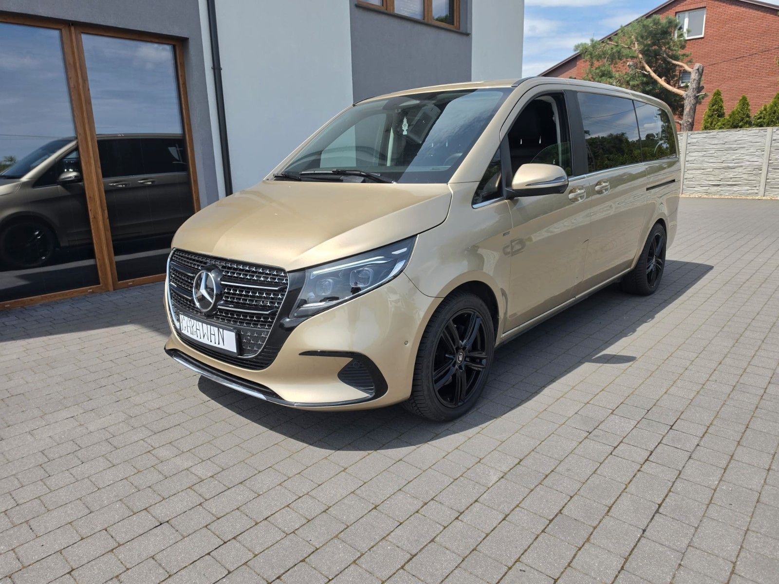 MERCEDES-BENZ V 250 d EXCLUSIVE extralang Bestattungswagen