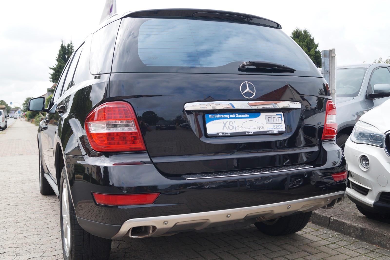 Mercedes-Benz ML 350 CDI 4Matic V6 211 ch – Pack Sport – Toit ouvrant – Cuir – 180 100 km