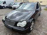 Mercedes-Benz C 240 T AVANTGARDE - Mercedes-Benz C 240: Kombi