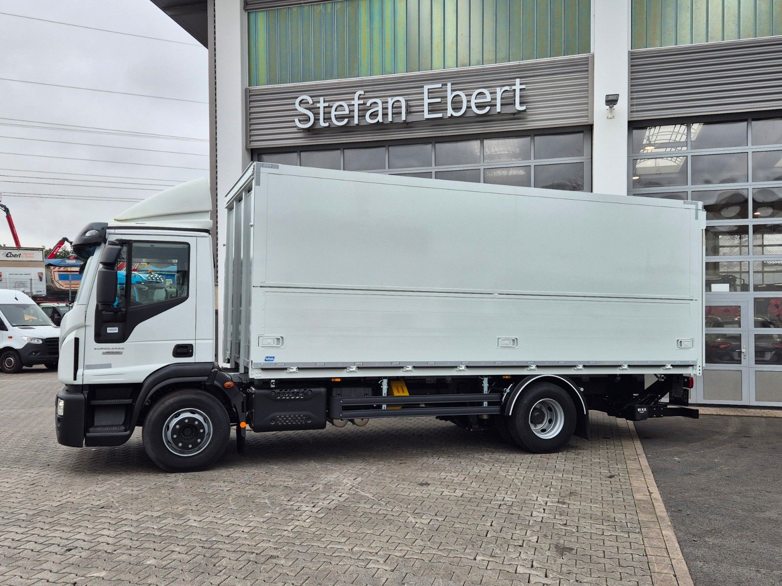 Fahrzeugabbildung Iveco Eurocargo ML160E28/FP Böse Schwenkwand LBW 2xAHK