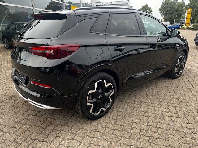 Opel GRANDLAND HYBRID 1.6 PHEV