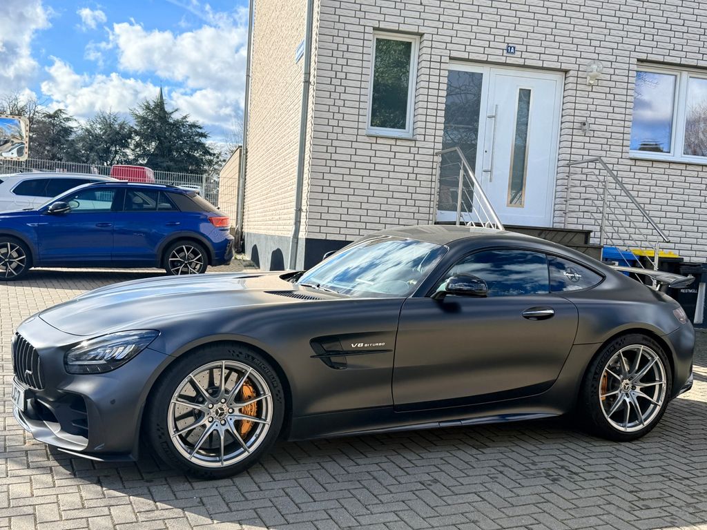 Mercedes-Benz AMG GT R