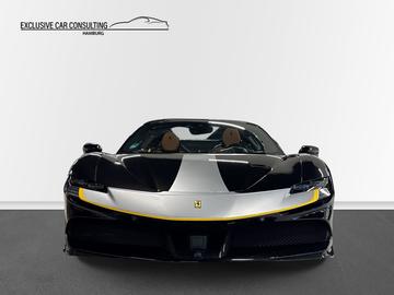 2022 Ferrari SF90 — фото 2