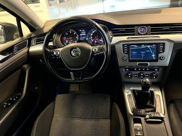Volkswagen Passat Variant - 4