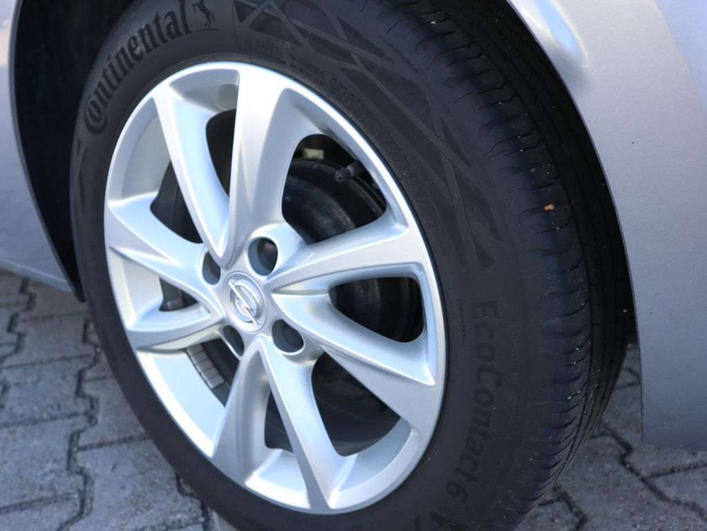 Opel Corsa — fotografia 3