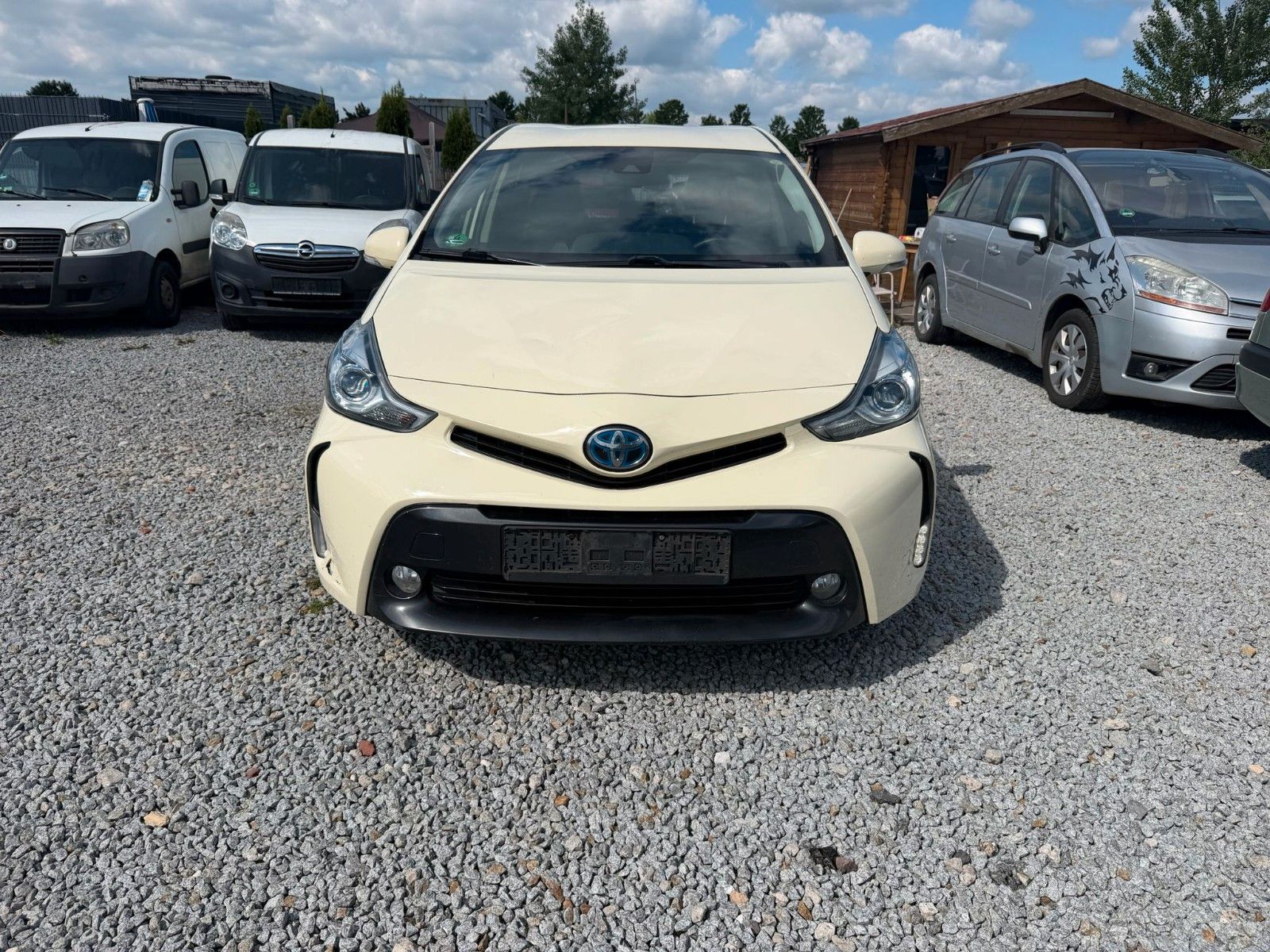 TOYOTA Prius_plus