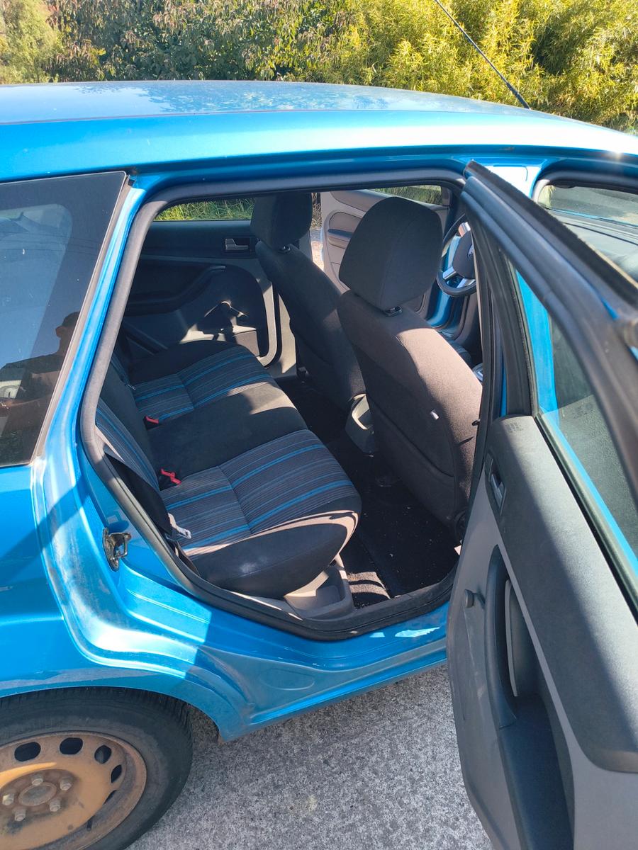 Ford Focus 2008 — photo 9