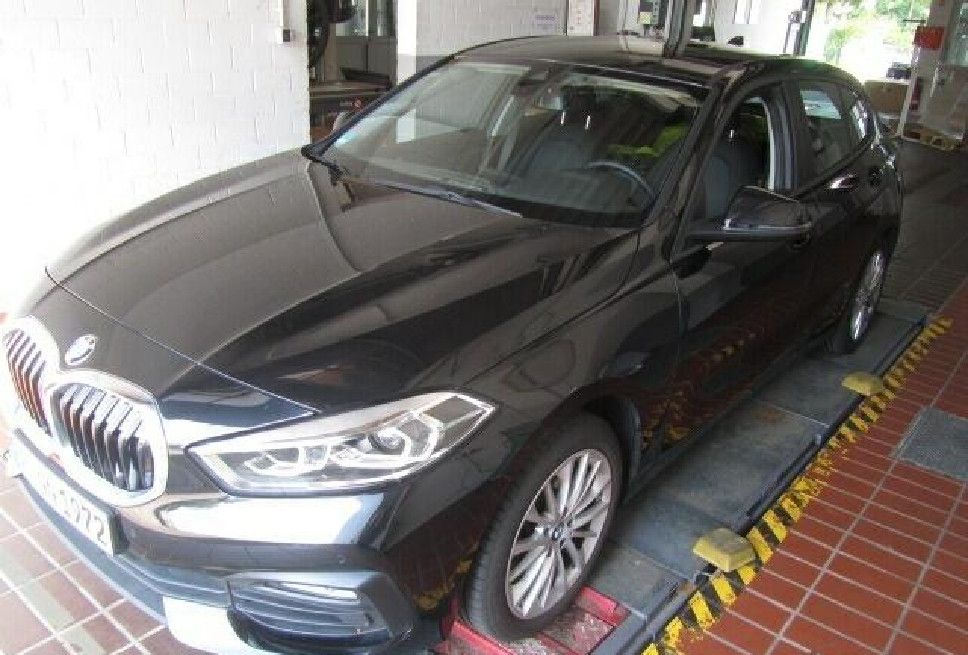 Image of BMW 120