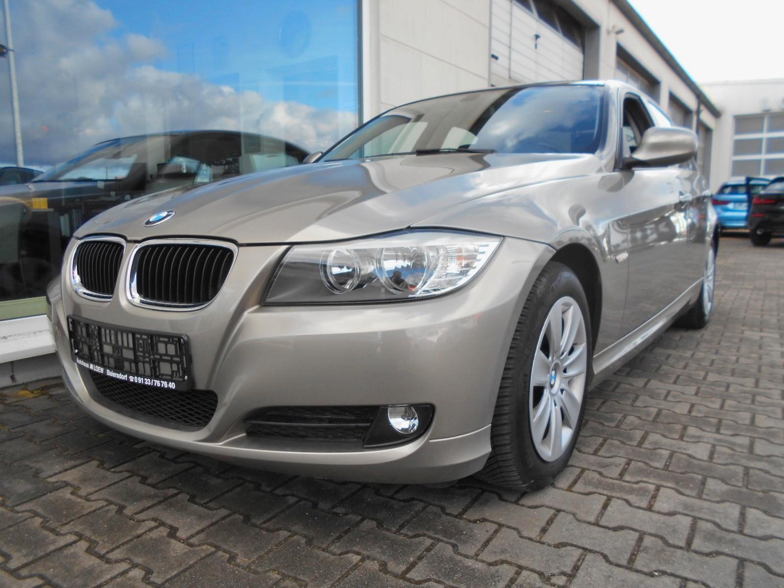 BMW 318i 64`KM -KLIMA-MFL-AUX-BMW SCHECKHEFTGEPFLEGT