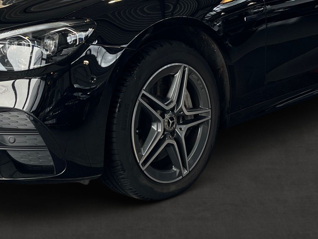 Fahrzeugabbildung Mercedes-Benz E 300 deT 4M AMG AHK Distronic+ Pano HUD LED 360