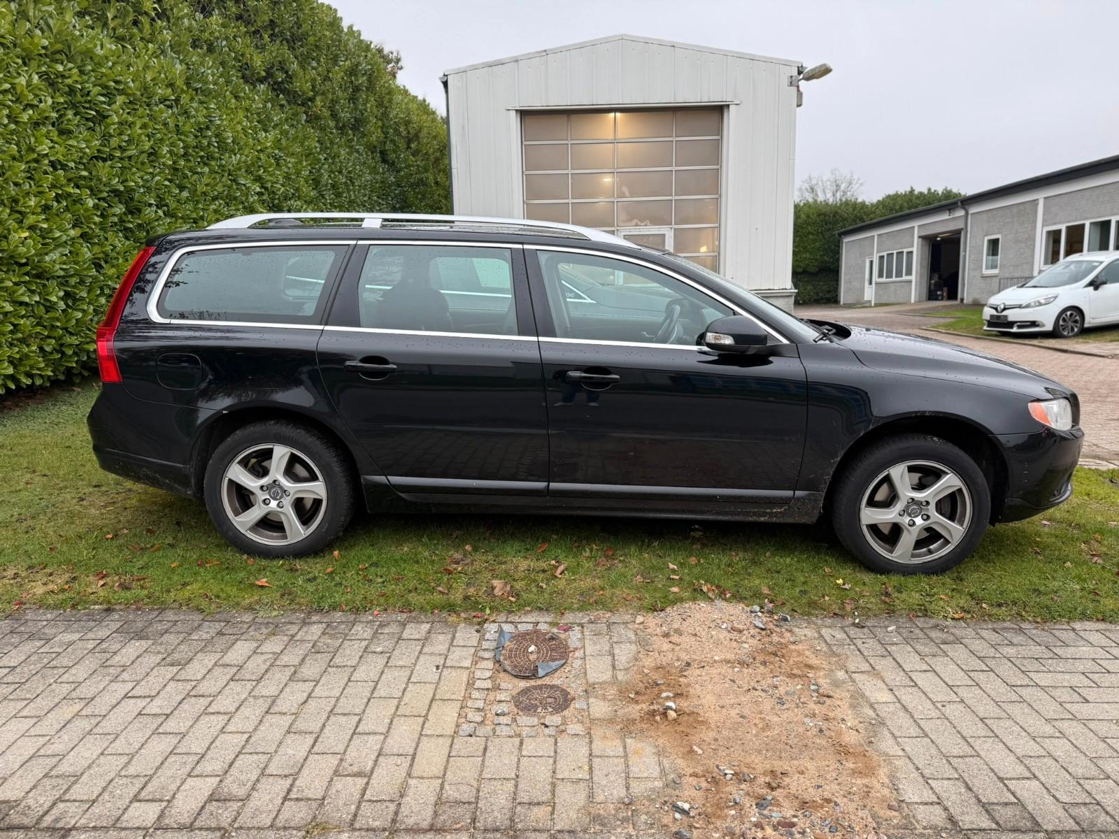 Volvo V70 2011 — engine 1.984 cm³, 163 HP (120kW)