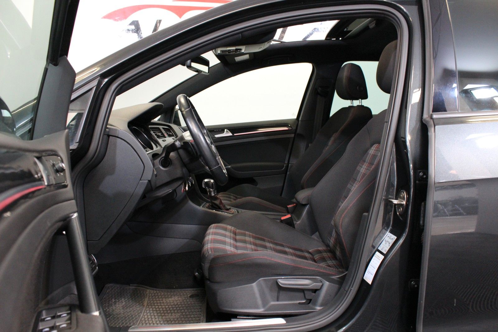 Volkswagen Golf VII DSG*GTI BMT*Navi*Pano*Tempomat*2.Hand foto 17