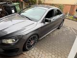 Mercedes-Benz CLA 250 DCT OrangeArt Edition OrangeArt Edition - gebrauchte Mercedes-Benz CLA 250 aus dem Jahr 2015