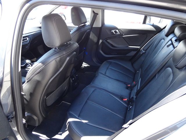 Fahrzeugabbildung BMW 118d Sport Line/2.Hd/Virtual/Leder/HUD/Navi/Kam/