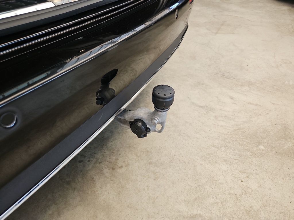 Fahrzeugabbildung Mercedes-Benz E 220 dT Avantg. Distronic+ AHK LED KeyLess SHZ